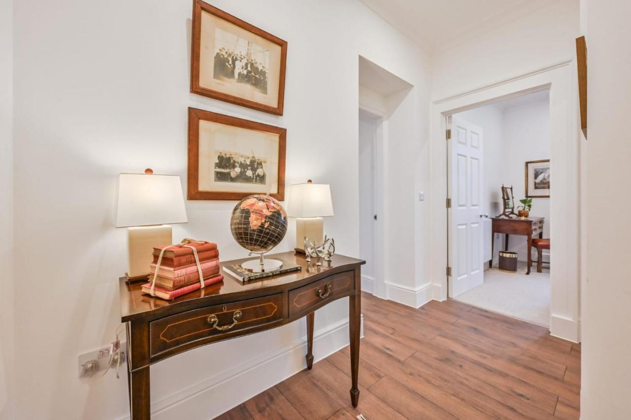 9 Admiralty House Stunning Luxury Apartment With Free Parking 普里茅斯 外观 照片