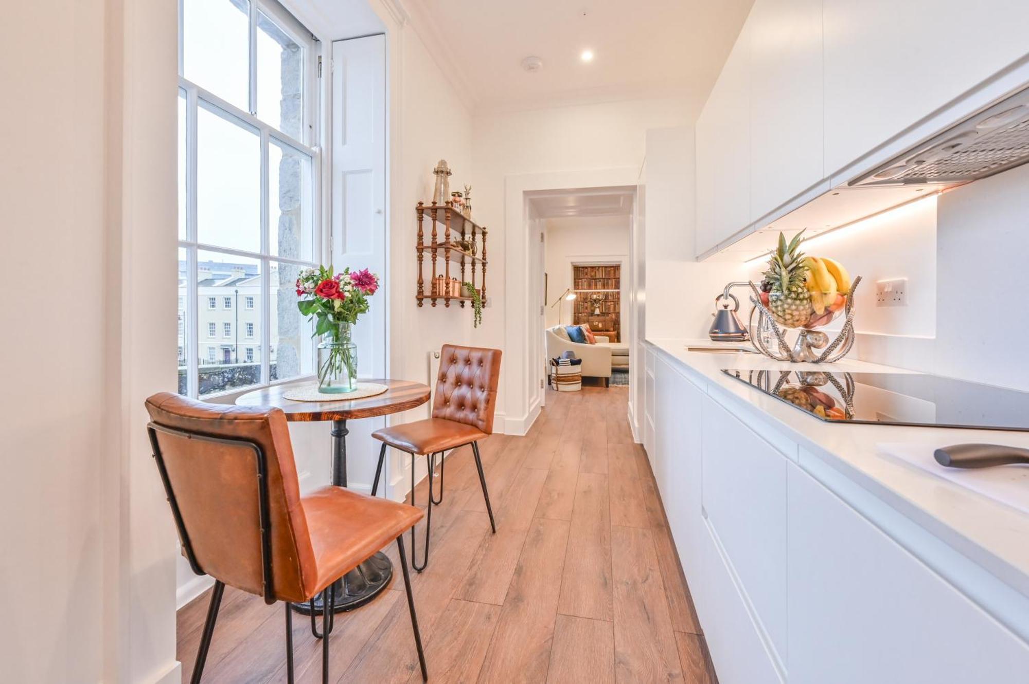 9 Admiralty House Stunning Luxury Apartment With Free Parking 普里茅斯 外观 照片